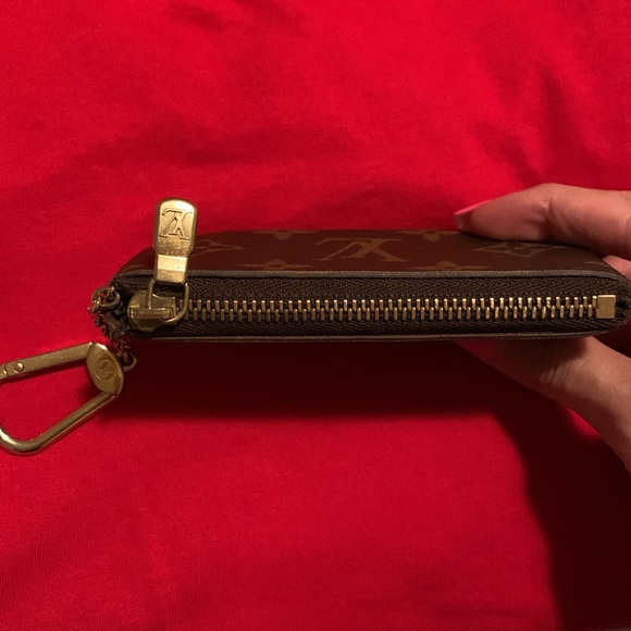 • Louis Vuitton Monogram Key Cles • - Picture 6 of 9